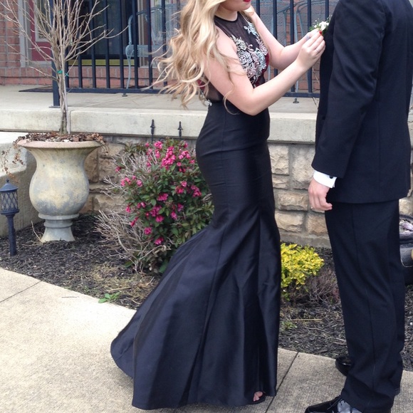 XSCAPE prom dress - Picture 5 of 6